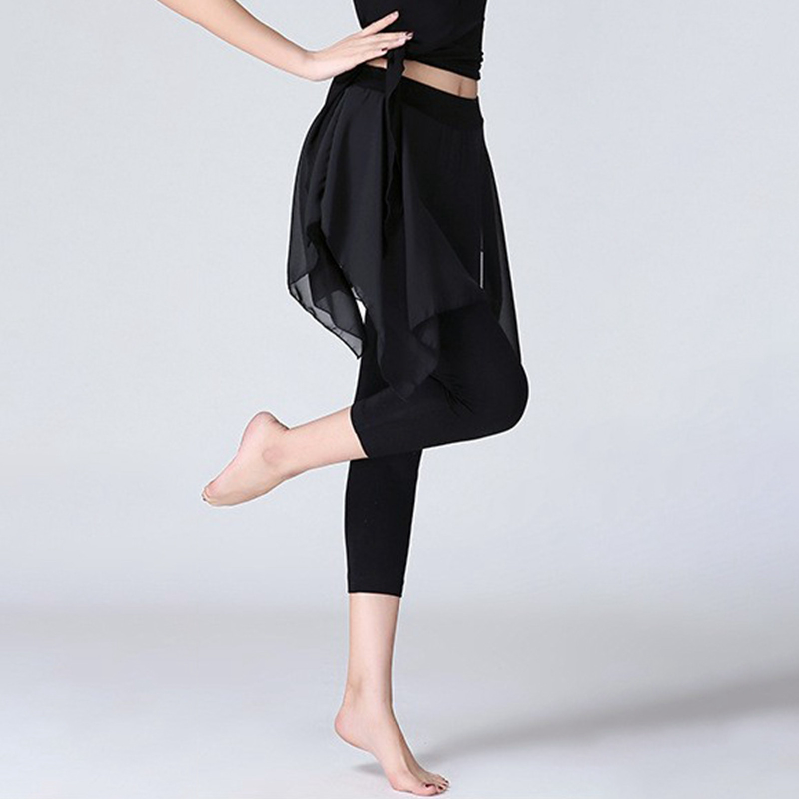 thumbnail image 3 of Pantalones de baile latino de color liso para mujer, leggings cortos de ballet y aeróbic., 3 of 7